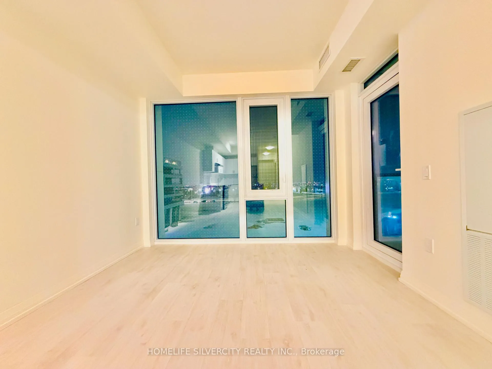 Photo 20 of Unit 409, 27 Korda Gate, Vaughan, Vellore Village — HOMEH