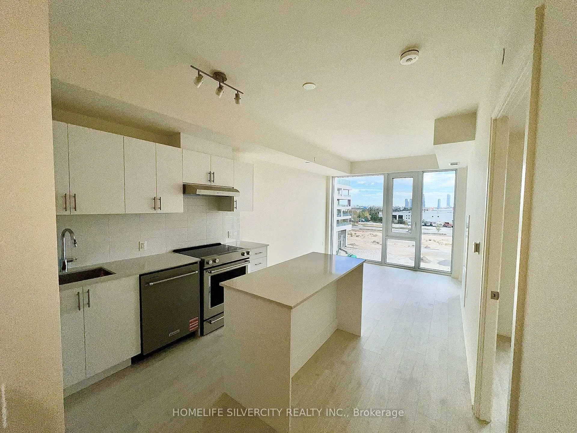 Photo 24 of Unit 409, 27 Korda Gate, Vaughan, Vellore Village — HOMEH
