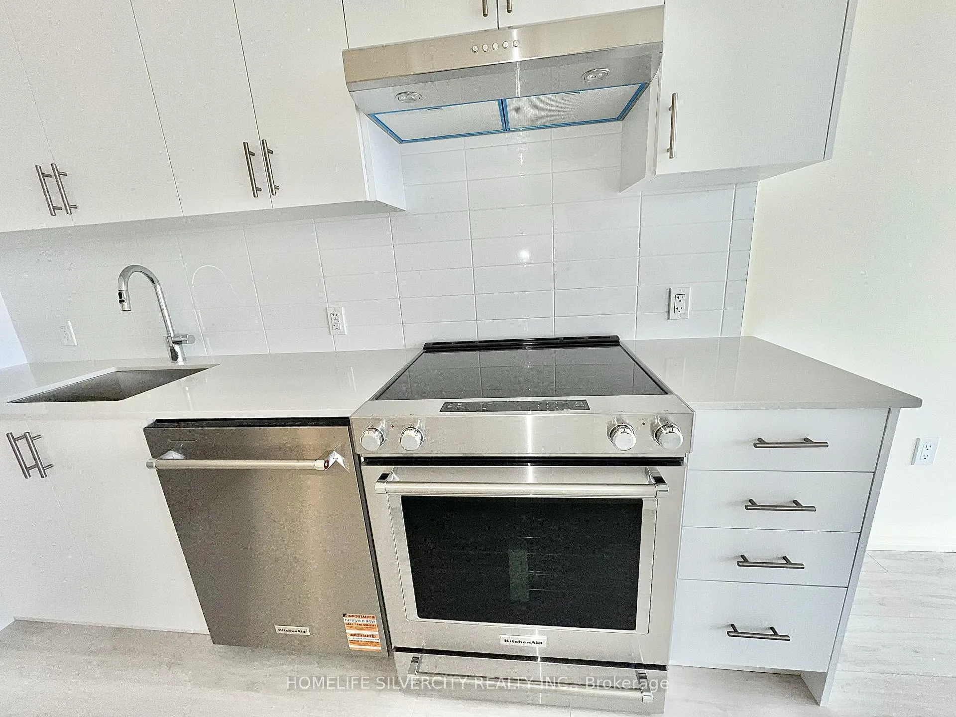Photo 26 of Unit 409, 27 Korda Gate, Vaughan, Vellore Village — HOMEH