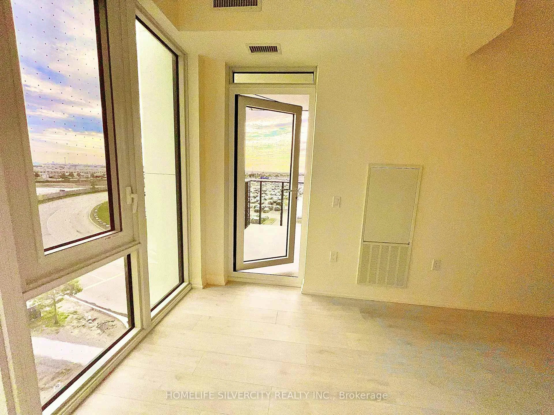 Photo 29 of Unit 409, 27 Korda Gate, Vaughan, Vellore Village — HOMEH