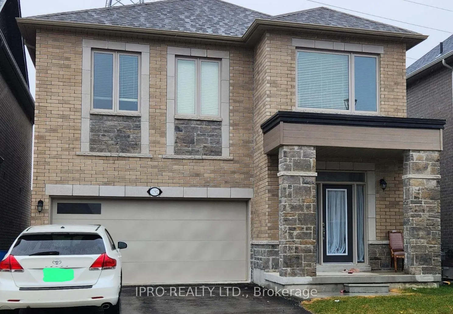 Photo 1 of 1092 Skyridge Boulevard, Pickering, Rural Pickering — HOMEH
