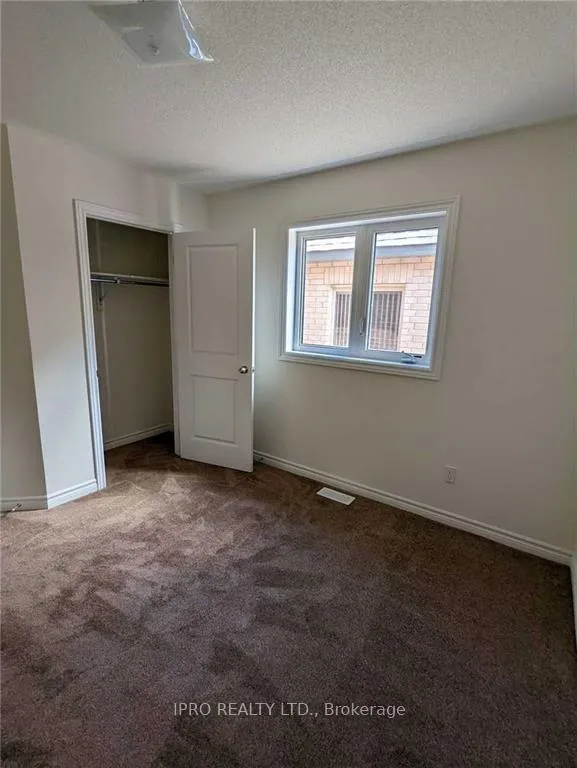 Photo 13 of 1092 Skyridge Boulevard, Pickering, Rural Pickering — HOMEH
