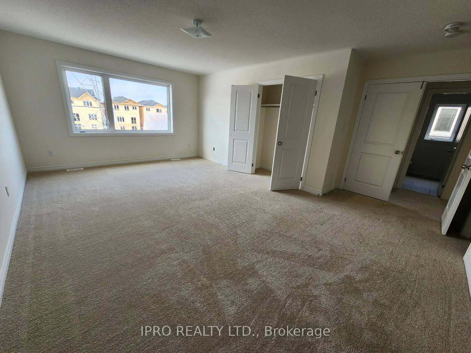 Photo 17 of 1092 Skyridge Boulevard, Pickering, Rural Pickering — HOMEH