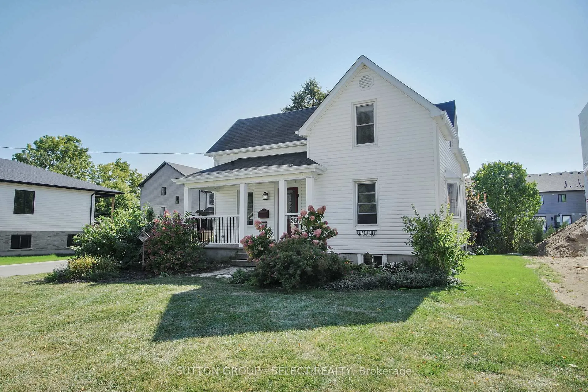 Photo 1 of 2617 Queen Street, Strathroy-Caradoc, Mount Brydges — HOMEH
