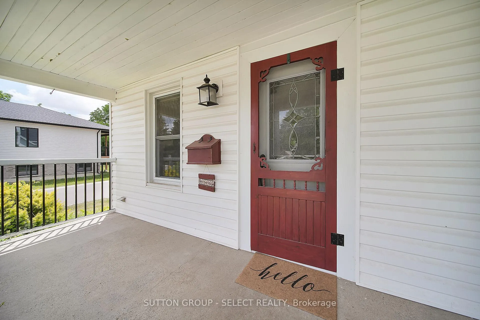 Photo 4 of 2617 Queen Street, Strathroy-Caradoc, Mount Brydges — HOMEH