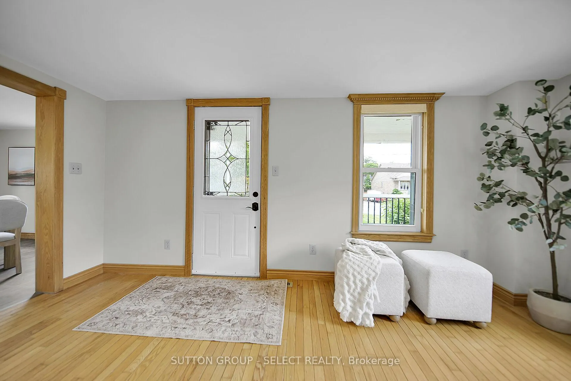 Photo 5 of 2617 Queen Street, Strathroy-Caradoc, Mount Brydges — HOMEH