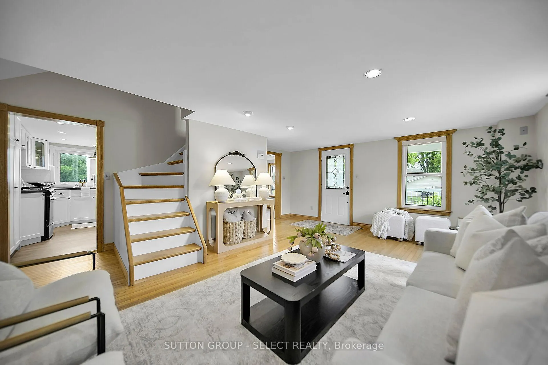 Photo 9 of 2617 Queen Street, Strathroy-Caradoc, Mount Brydges — HOMEH