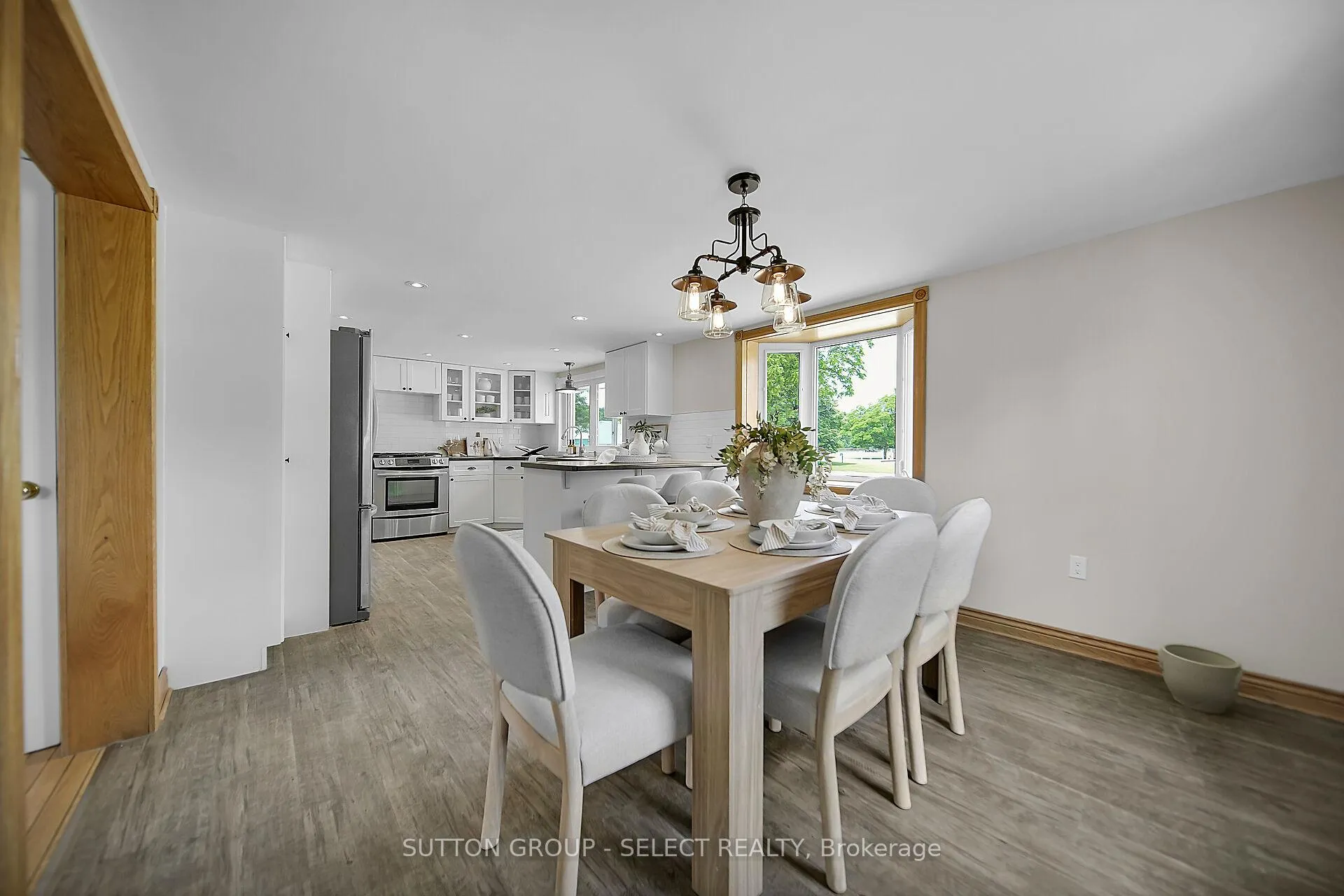 Photo 12 of 2617 Queen Street, Strathroy-Caradoc, Mount Brydges — HOMEH