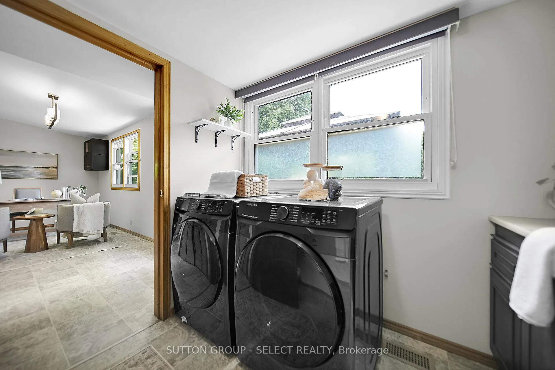Photo 23 of 2617 Queen Street, Strathroy-Caradoc, Mount Brydges — HOMEH