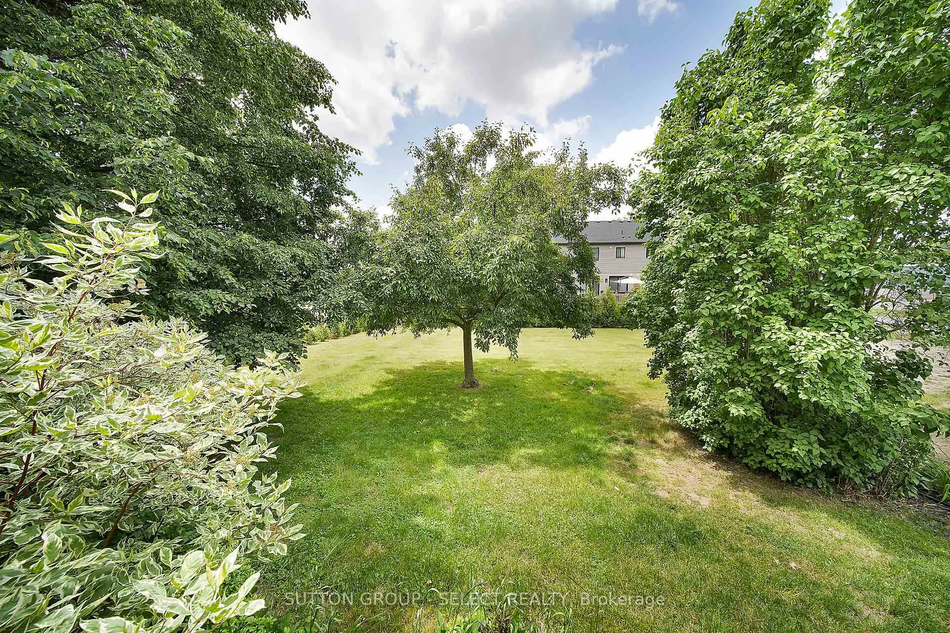 Photo 35 of 2617 Queen Street, Strathroy-Caradoc, Mount Brydges — HOMEH