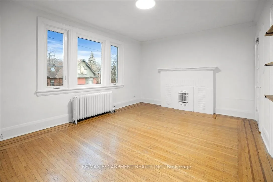 Photo 12 of Unit 5, 312 Aberdeen Avenue, Hamilton, Kirkendall — HOMEH