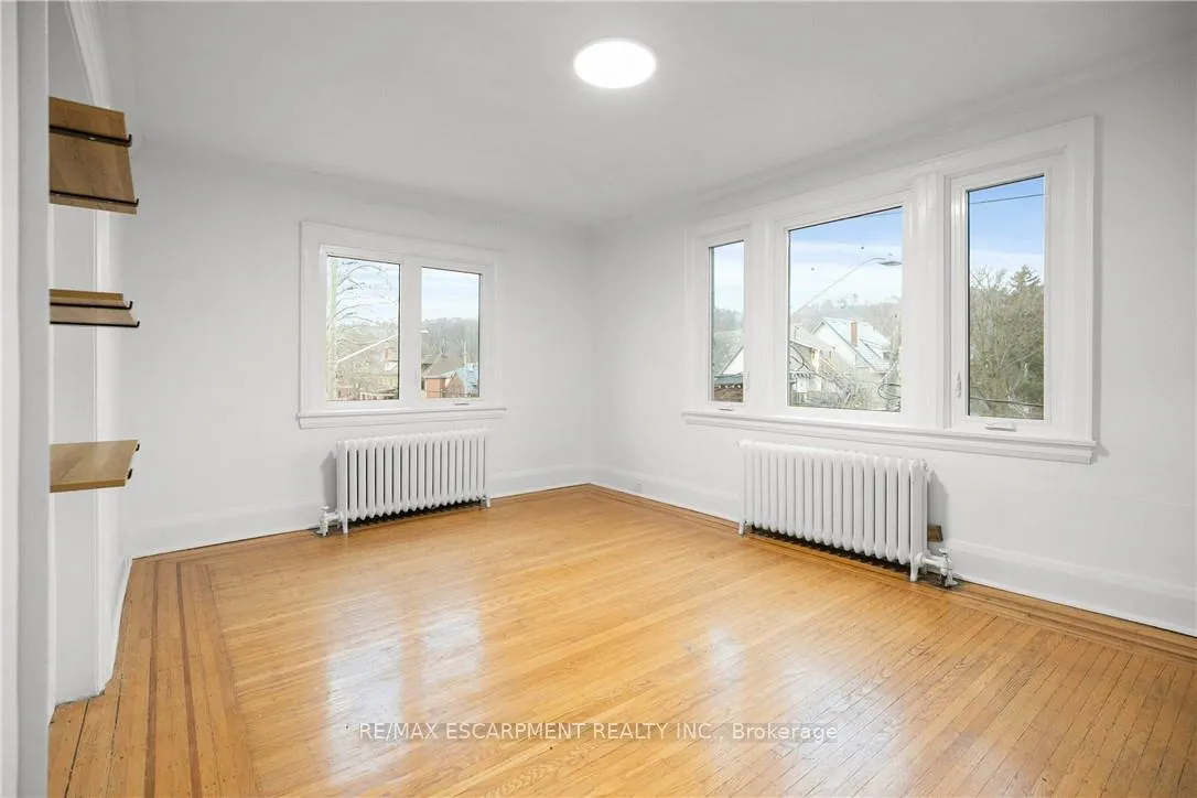 Photo 14 of Unit 5, 312 Aberdeen Avenue, Hamilton, Kirkendall — HOMEH