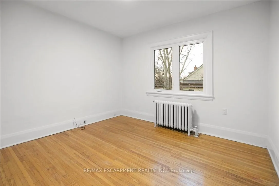 Photo 15 of Unit 5, 312 Aberdeen Avenue, Hamilton, Kirkendall — HOMEH