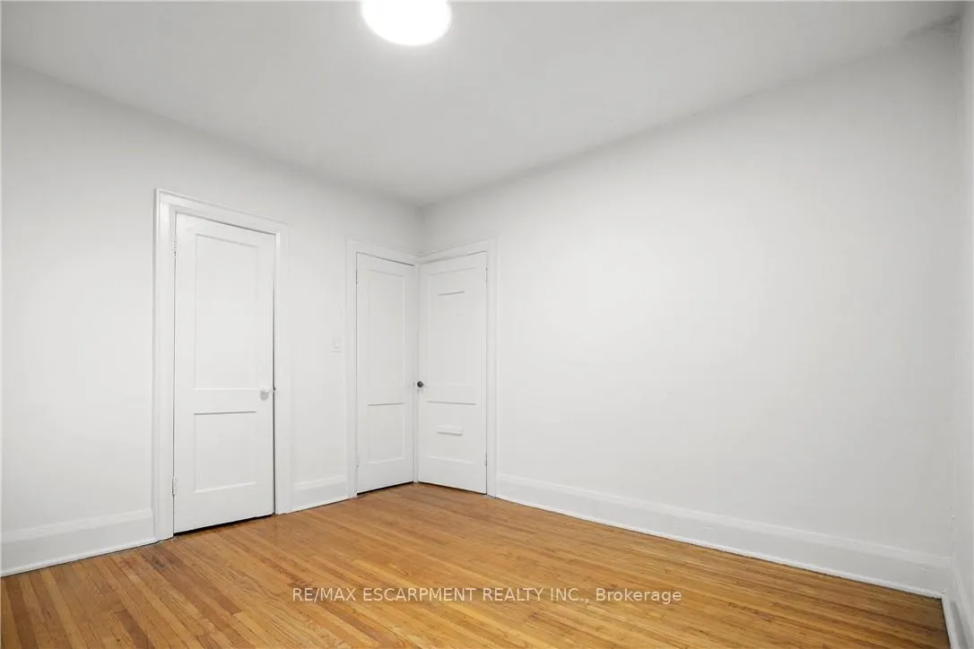 Photo 16 of Unit 5, 312 Aberdeen Avenue, Hamilton, Kirkendall — HOMEH