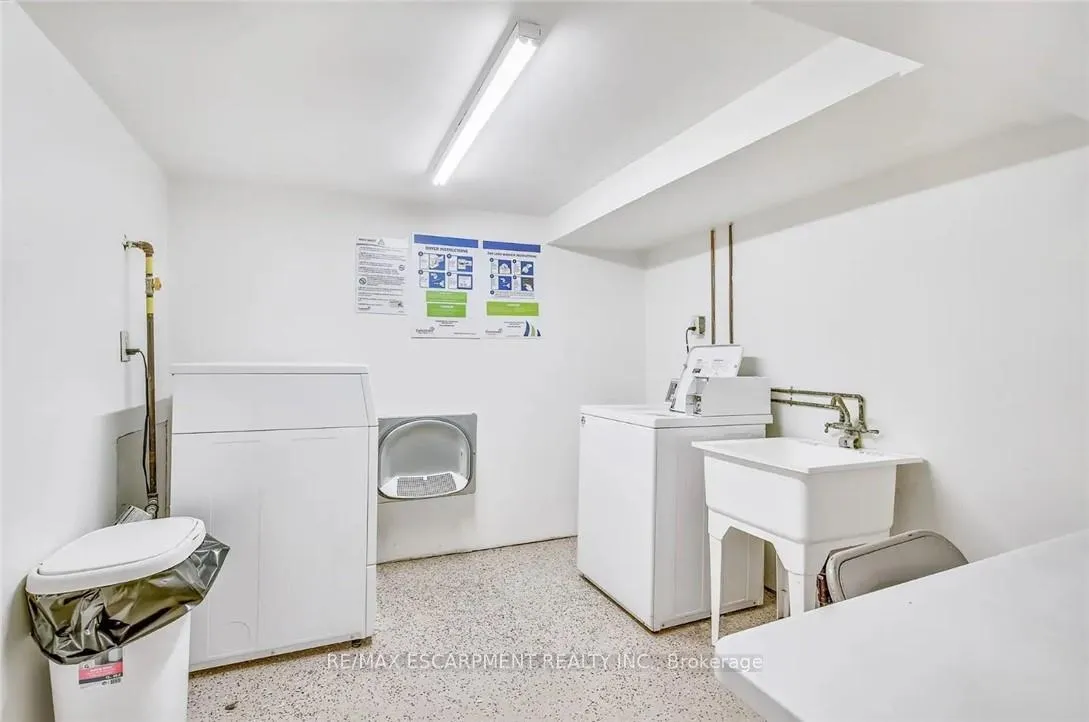 Photo 19 of Unit 5, 312 Aberdeen Avenue, Hamilton, Kirkendall — HOMEH