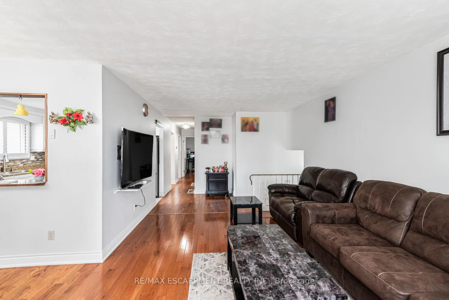 Photo 9 of 102 Quaker Crescent, Hamilton, Quinndale — HOMEH