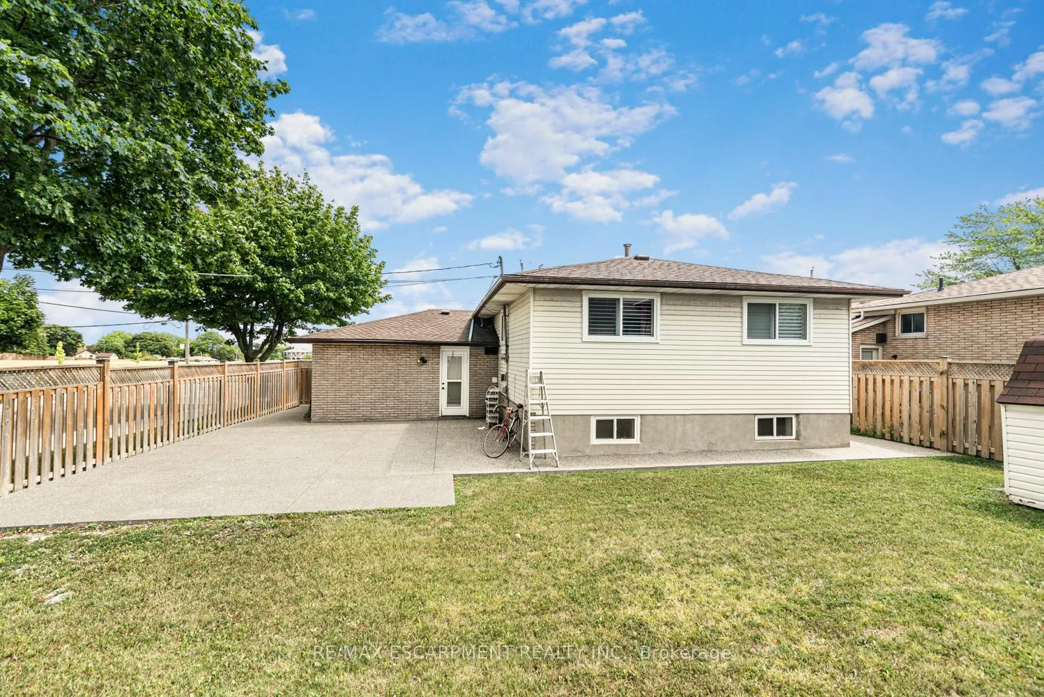 Photo 30 of 102 Quaker Crescent, Hamilton, Quinndale — HOMEH