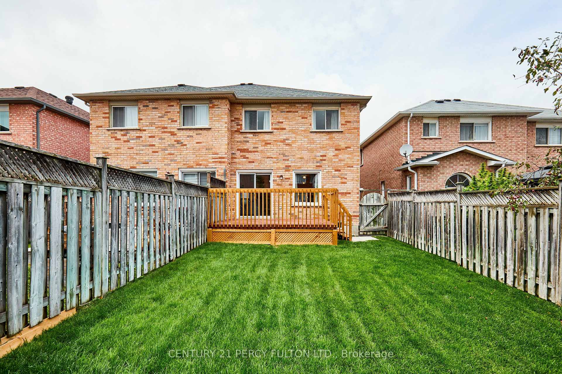 Photo 4 of 29 Archbury Circle, Caledon, Bolton East — HOMEH