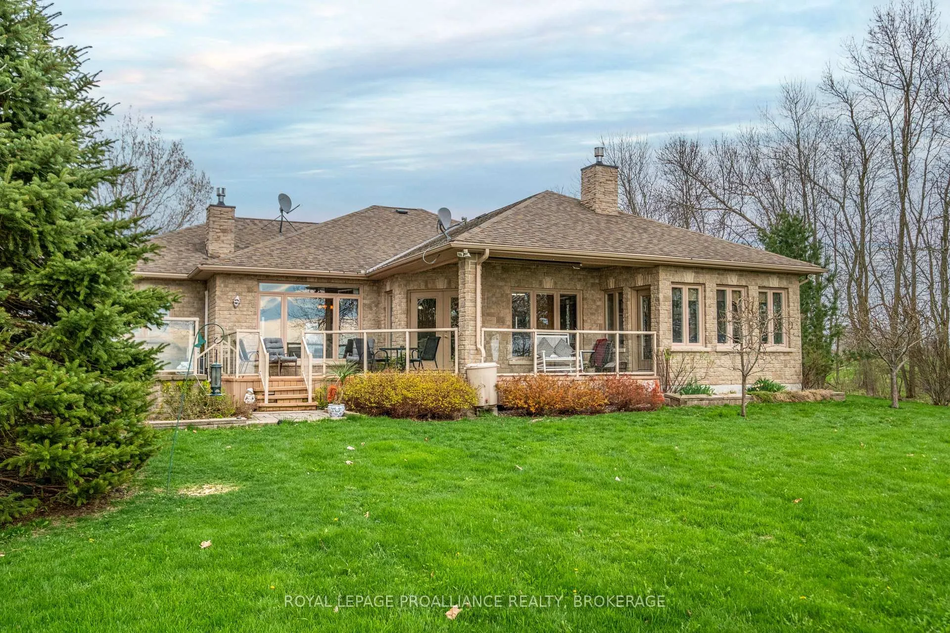 Photo 1 of 12 Easy Lane, Frontenac Islands, The Islands — HOMEH