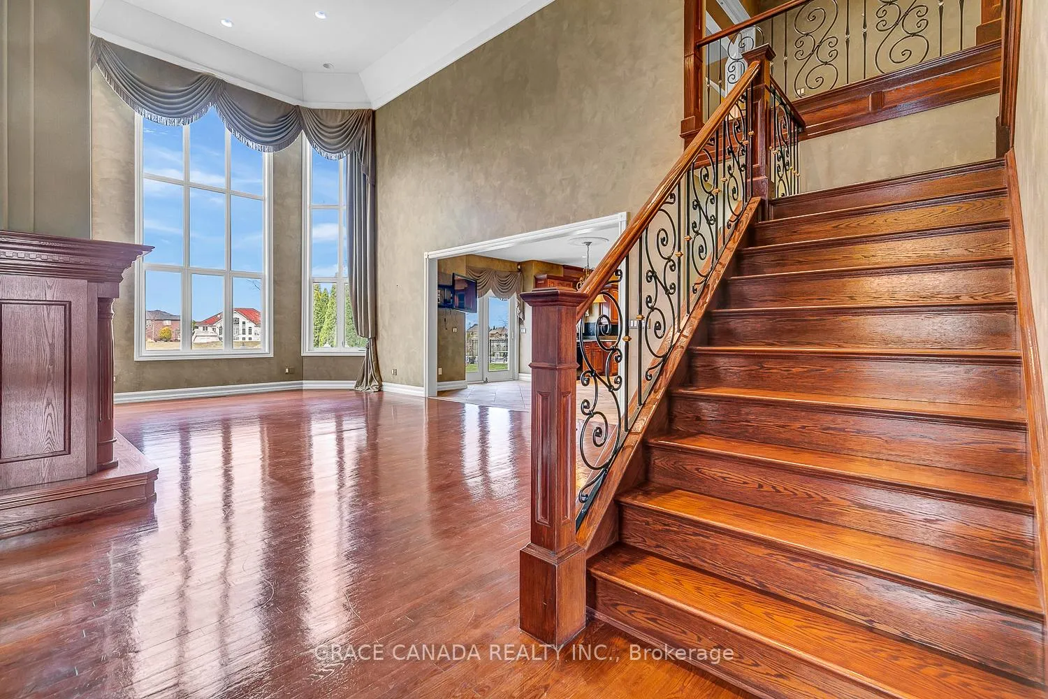 Photo 9 of 1585 Stoneybrook Crescent, Windsor, Roseland East — HOMEH