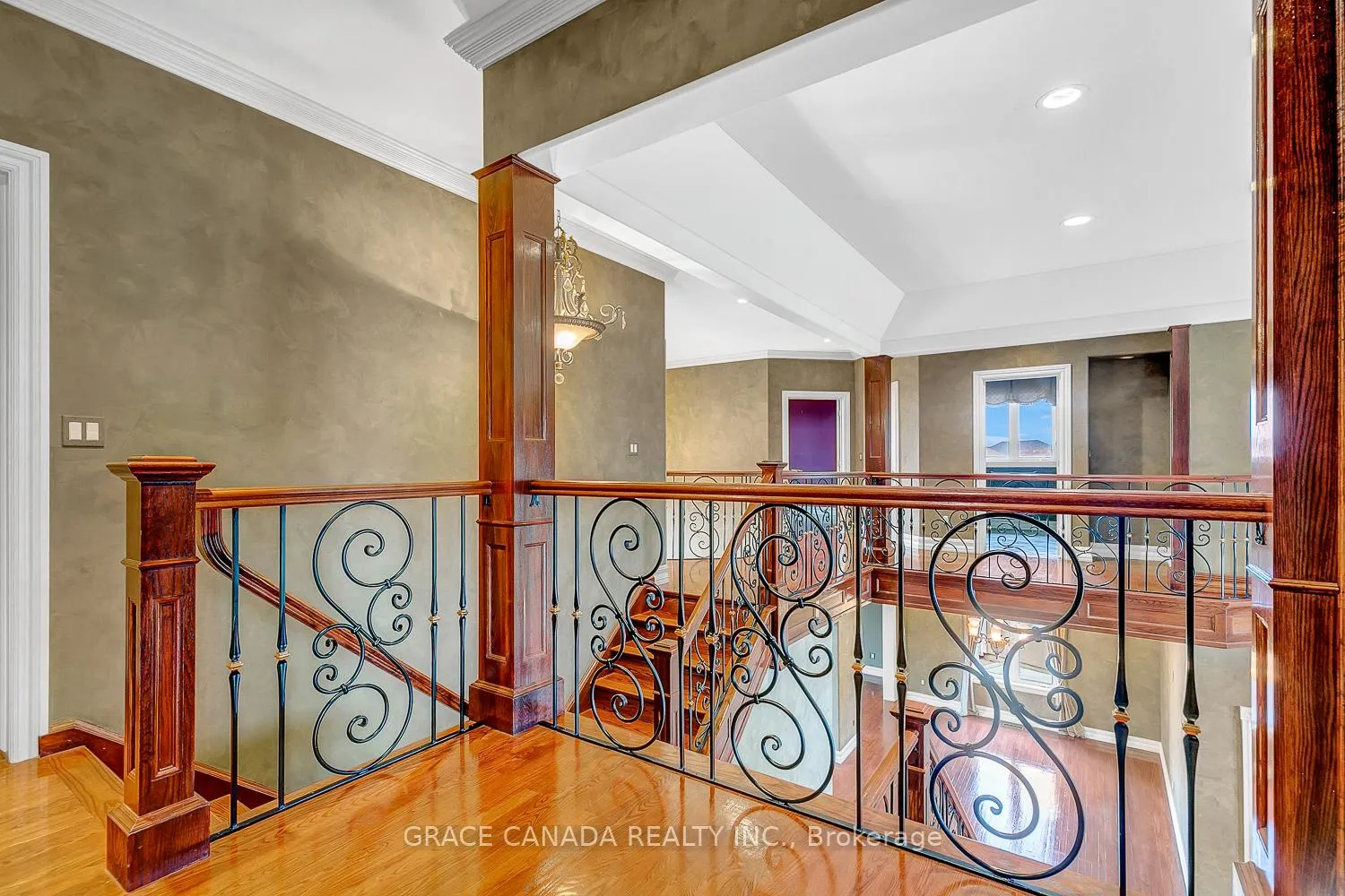Photo 15 of 1585 Stoneybrook Crescent, Windsor, Roseland East — HOMEH