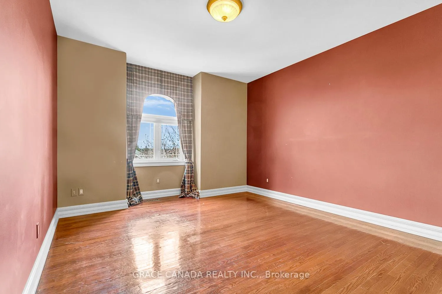 Photo 20 of 1585 Stoneybrook Crescent, Windsor, Roseland East — HOMEH