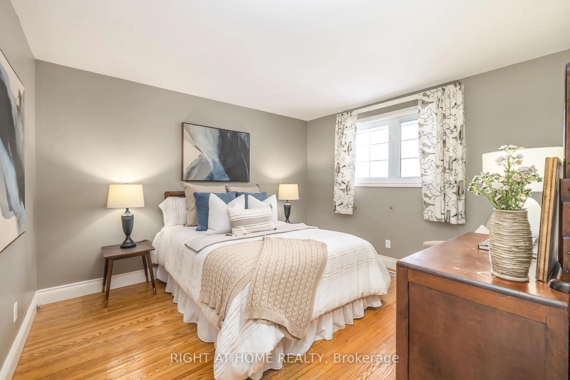 Photo 9 of 33 Harvest Crescent, Belleville, Belleville Ward — HOMEH