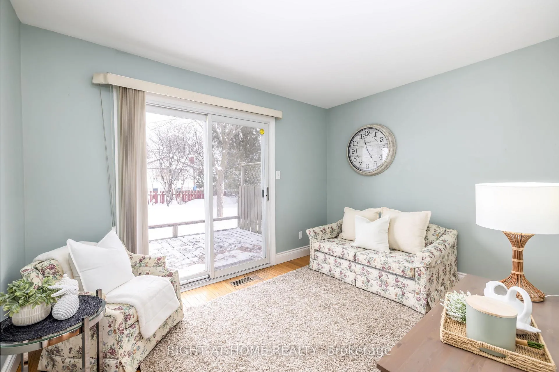 Photo 12 of 33 Harvest Crescent, Belleville, Belleville Ward — HOMEH
