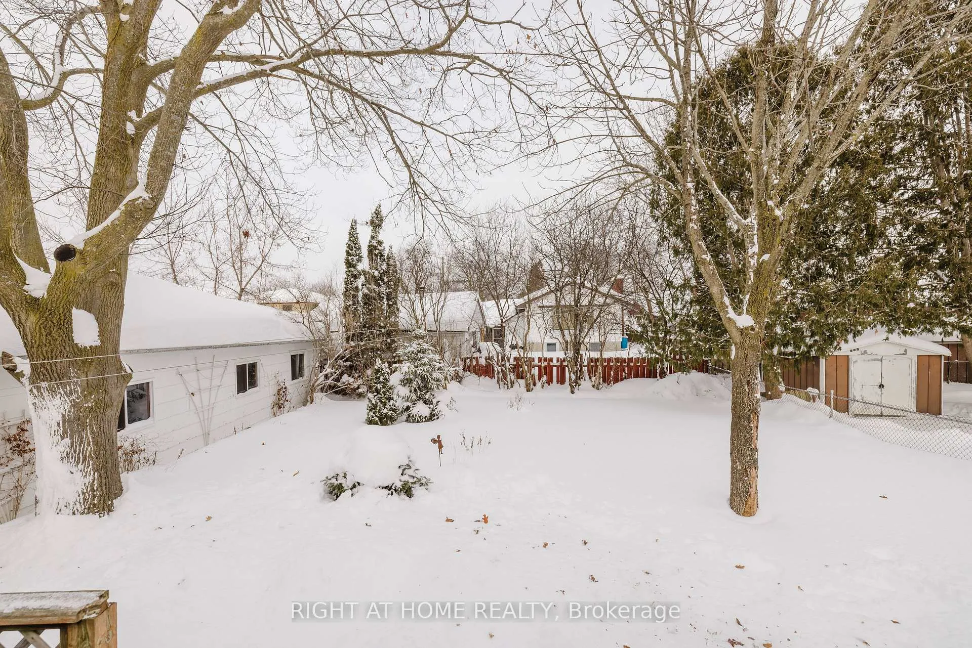 Photo 24 of 33 Harvest Crescent, Belleville, Belleville Ward — HOMEH