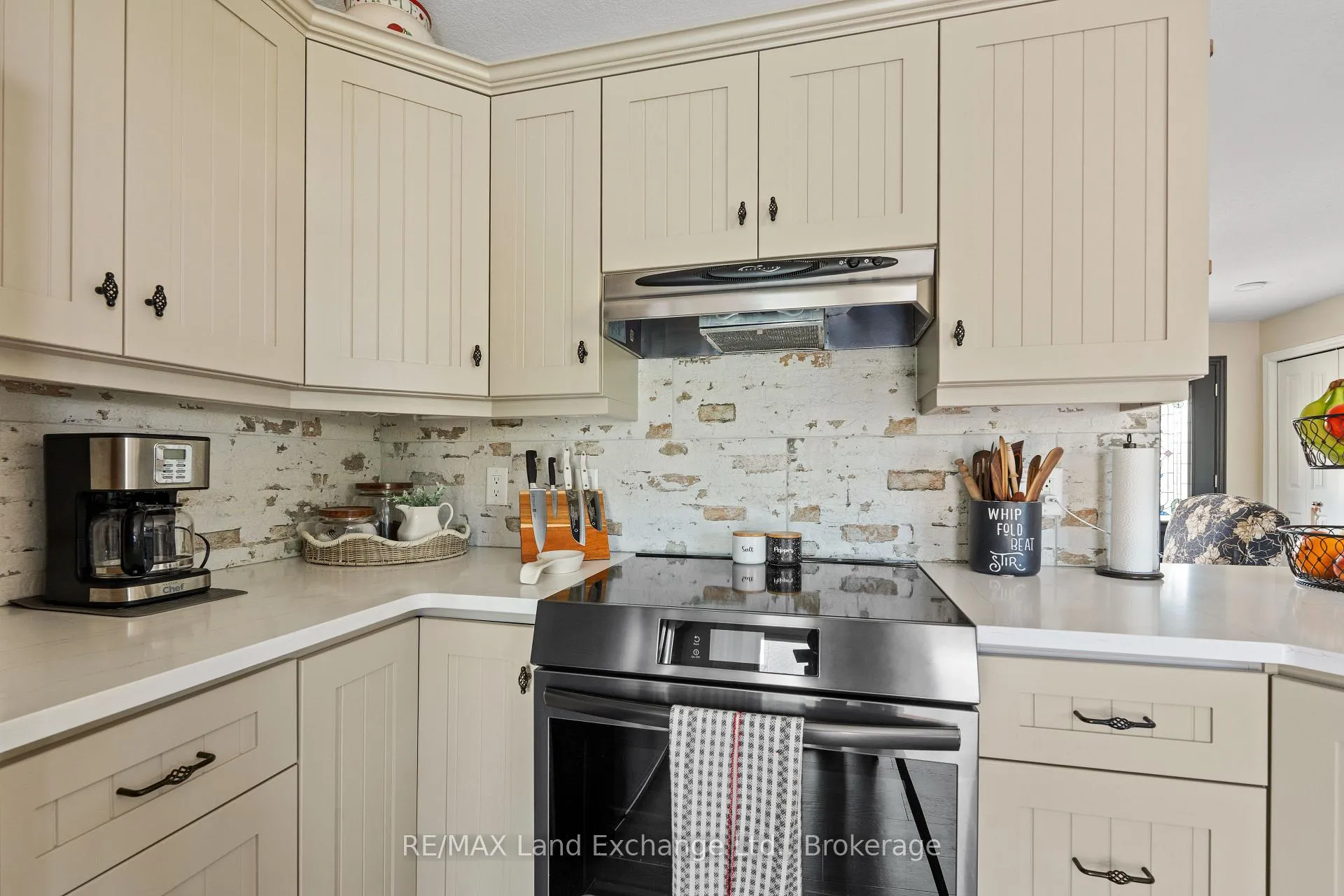 Photo 23 of 147 Duke Street S, Arran-Elderslie — HOMEH