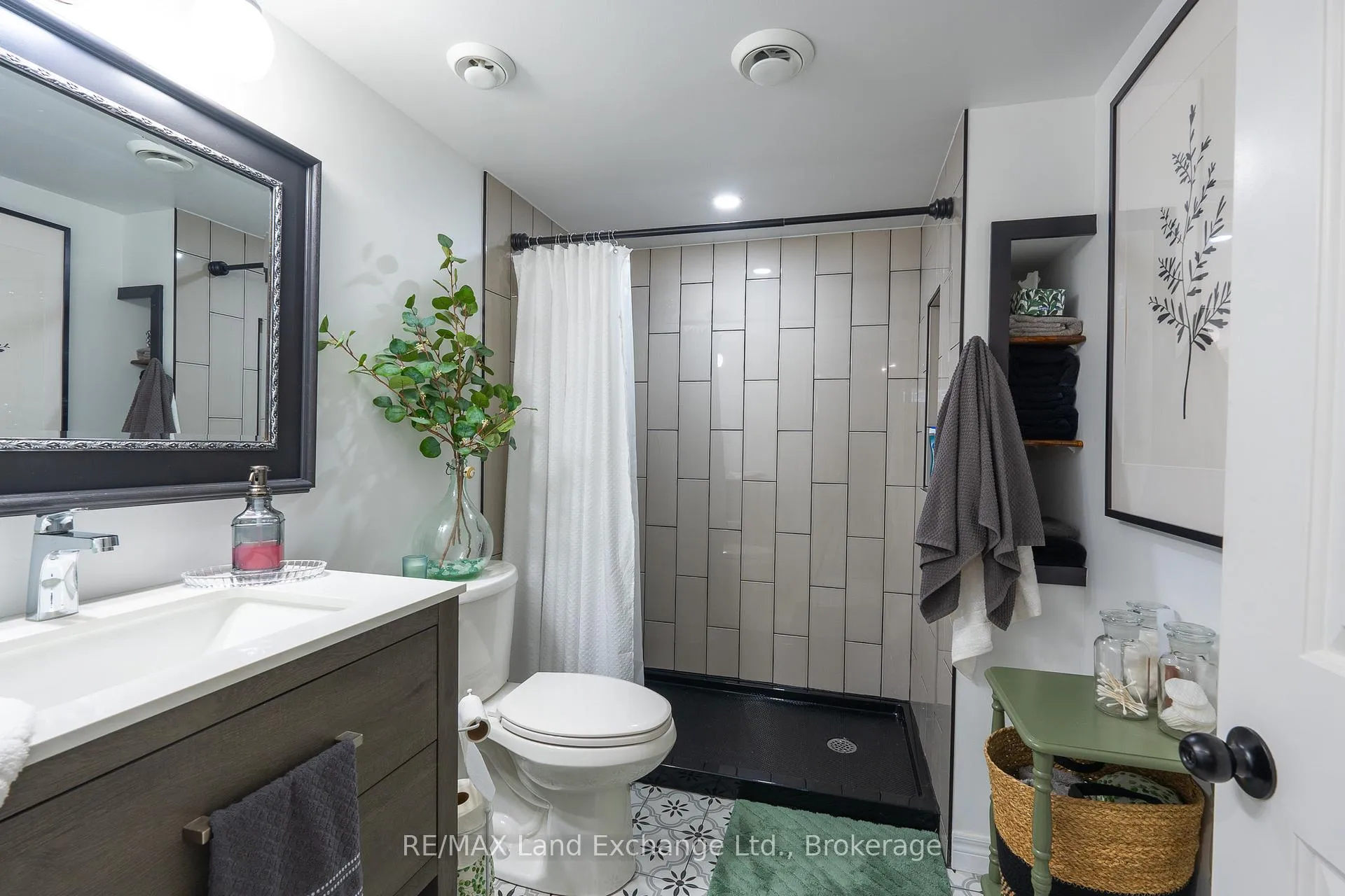 Photo 39 of 147 Duke Street S, Arran-Elderslie — HOMEH
