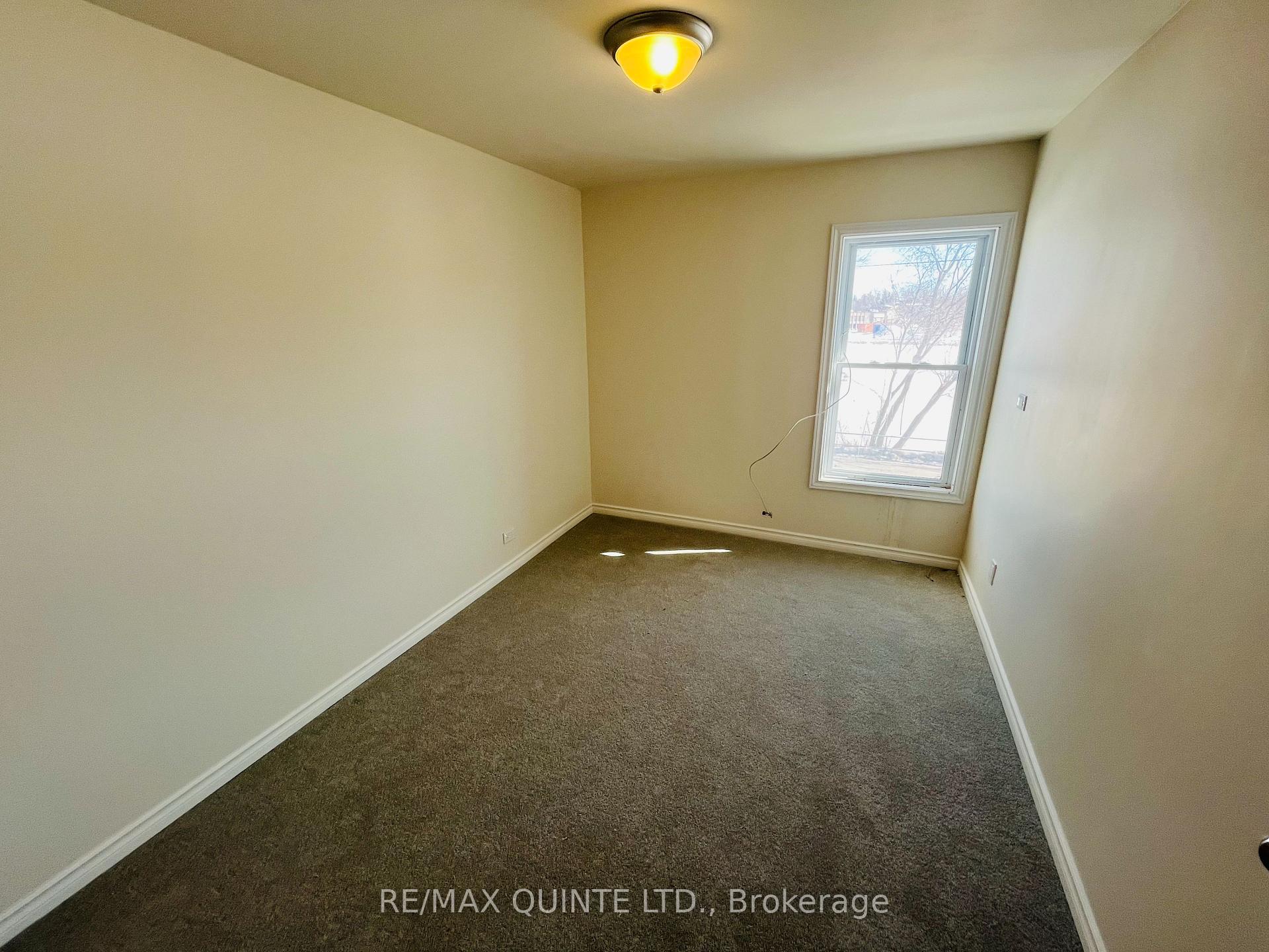 Photo 7 of 92 Moira Street E, Belleville, Belleville Ward — HOMEH