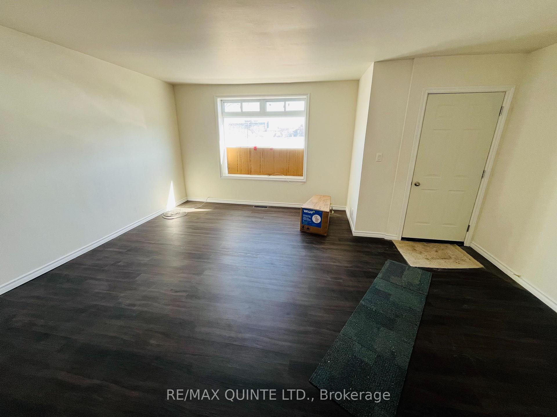 Photo 12 of 92 Moira Street E, Belleville, Belleville Ward — HOMEH