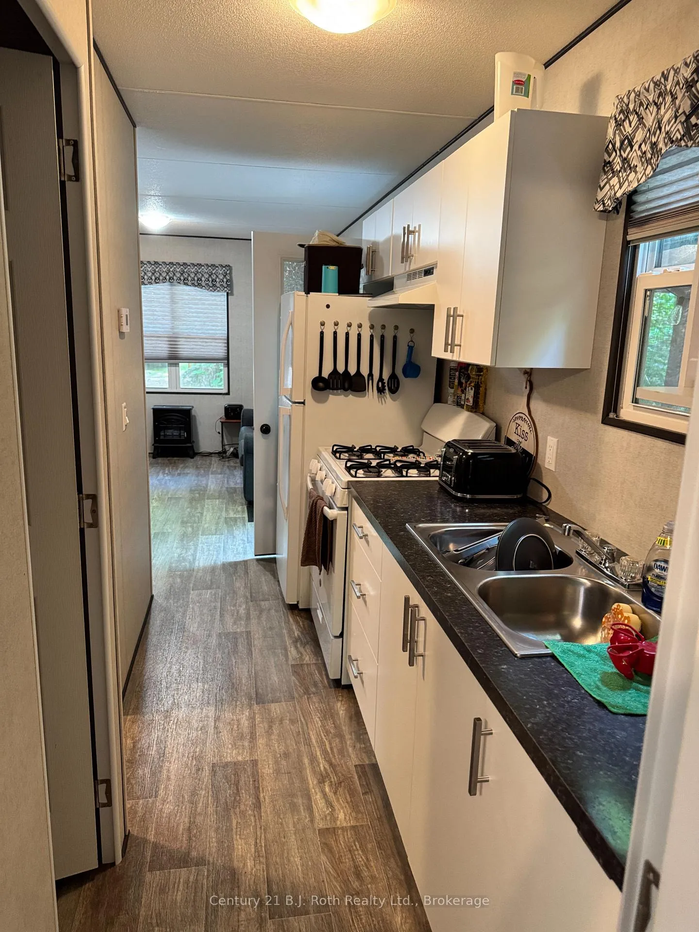 Photo 5 of 733 Poplar Crescent, Bracebridge, Macaulay — HOMEH