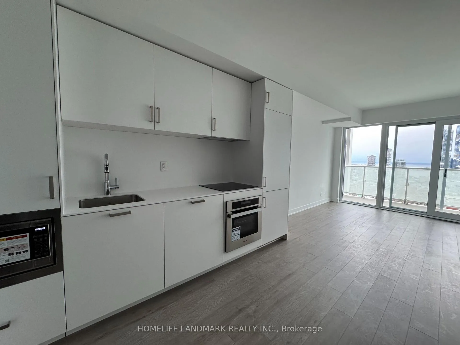 Photo 3 of Unit 3309, 88 Queen Street E, Toronto, Church-Yonge Corridor — HOMEH