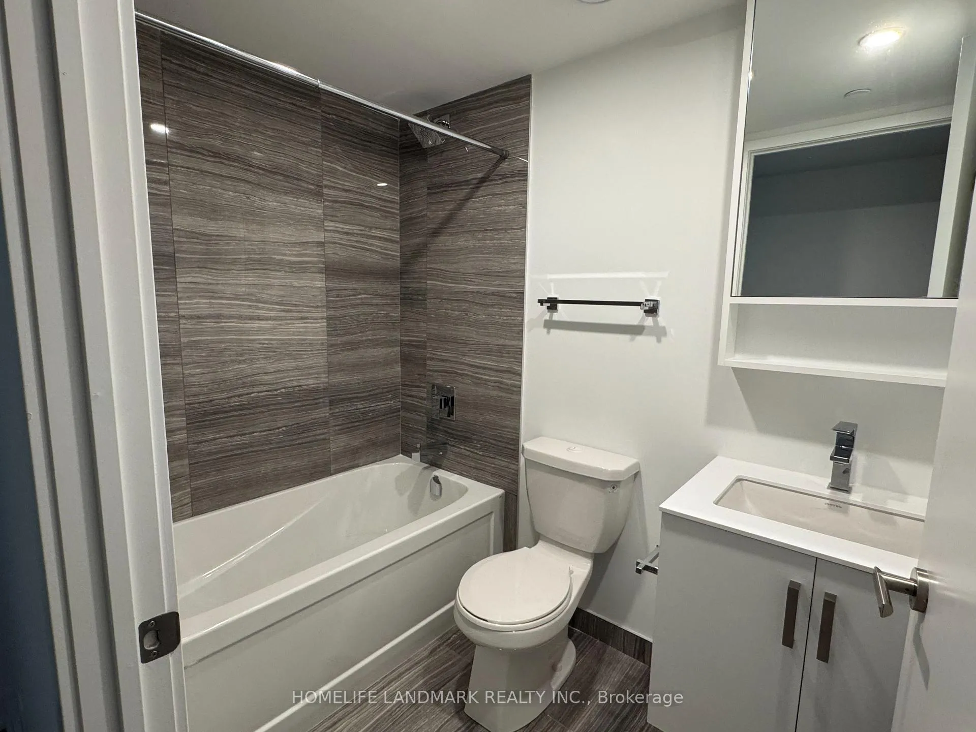 Photo 8 of Unit 3309, 88 Queen Street E, Toronto, Church-Yonge Corridor — HOMEH