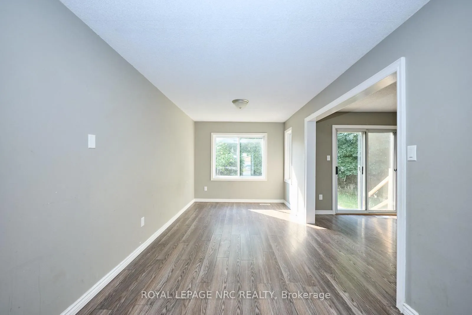 Photo 9 of 14 Buss Court, Thorold, Confederation Heights — HOMEH