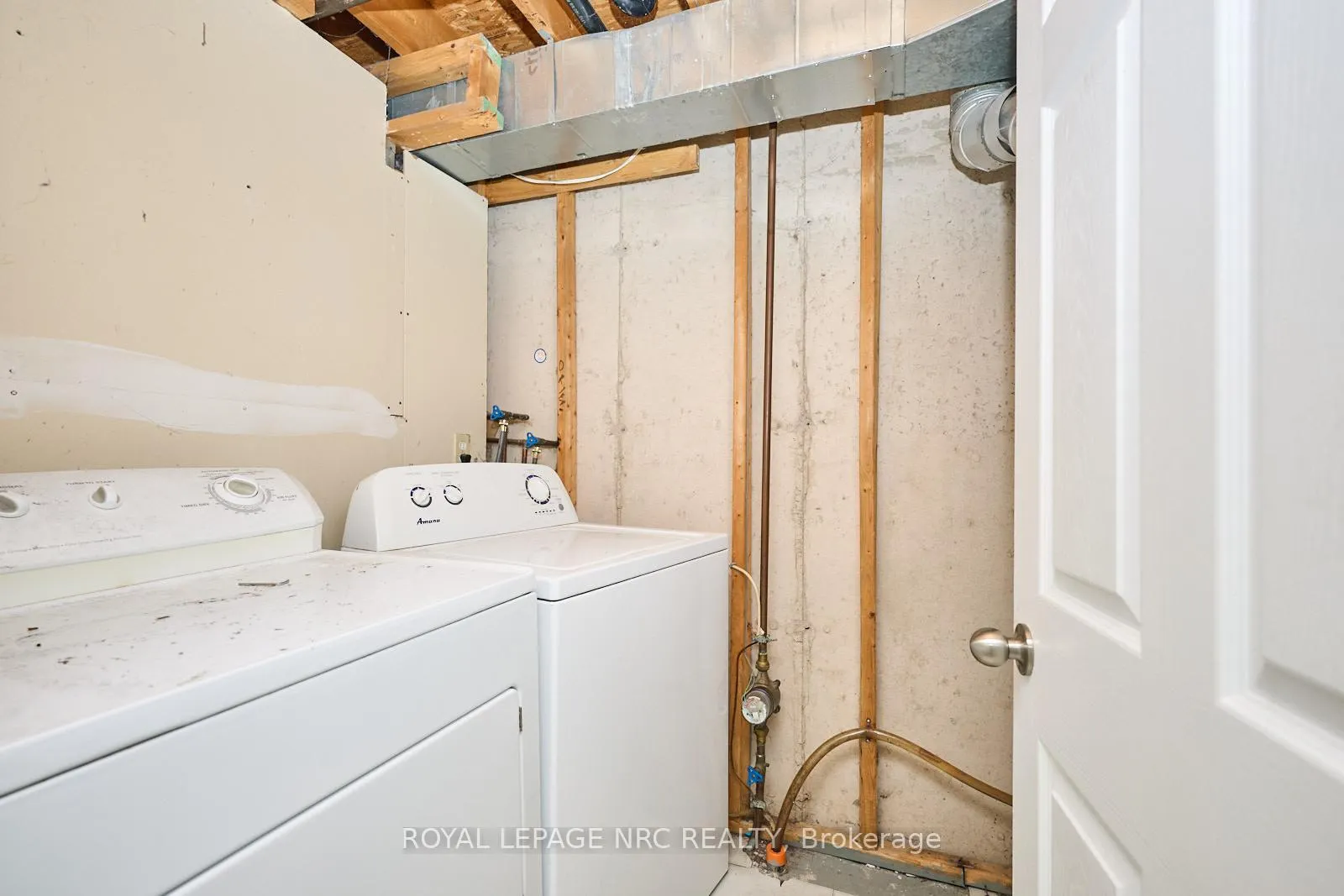 Photo 24 of 14 Buss Court, Thorold, Confederation Heights — HOMEH