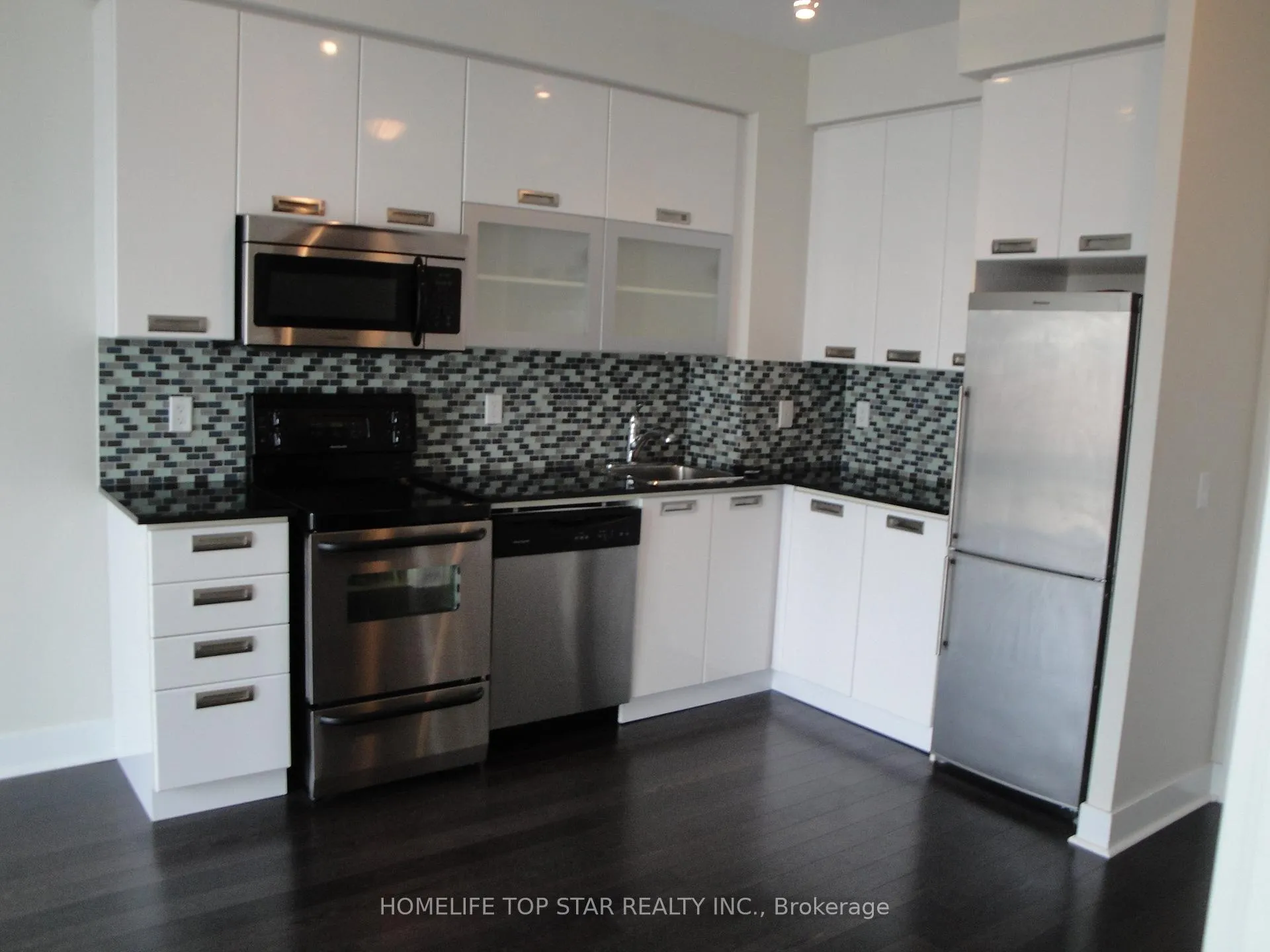 Photo 6 of Unit 411, 90 Stadium Road, Toronto, Niagara — HOMEH