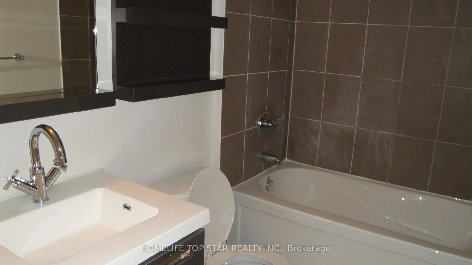 Photo 13 of Unit 411, 90 Stadium Road, Toronto, Niagara — HOMEH
