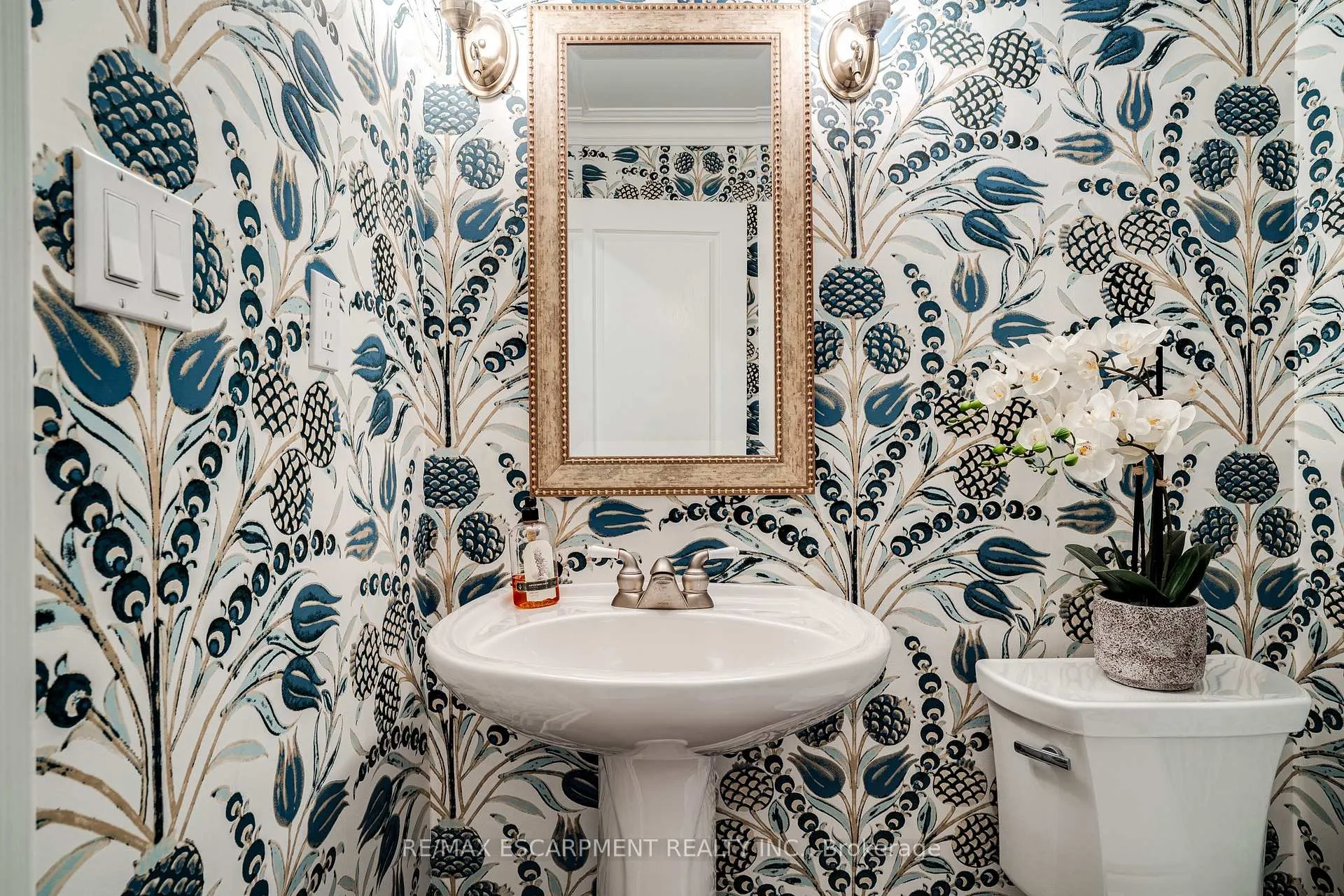 Photo 22 of 148 Foxridge Drive, Hamilton, Ancaster — HOMEH