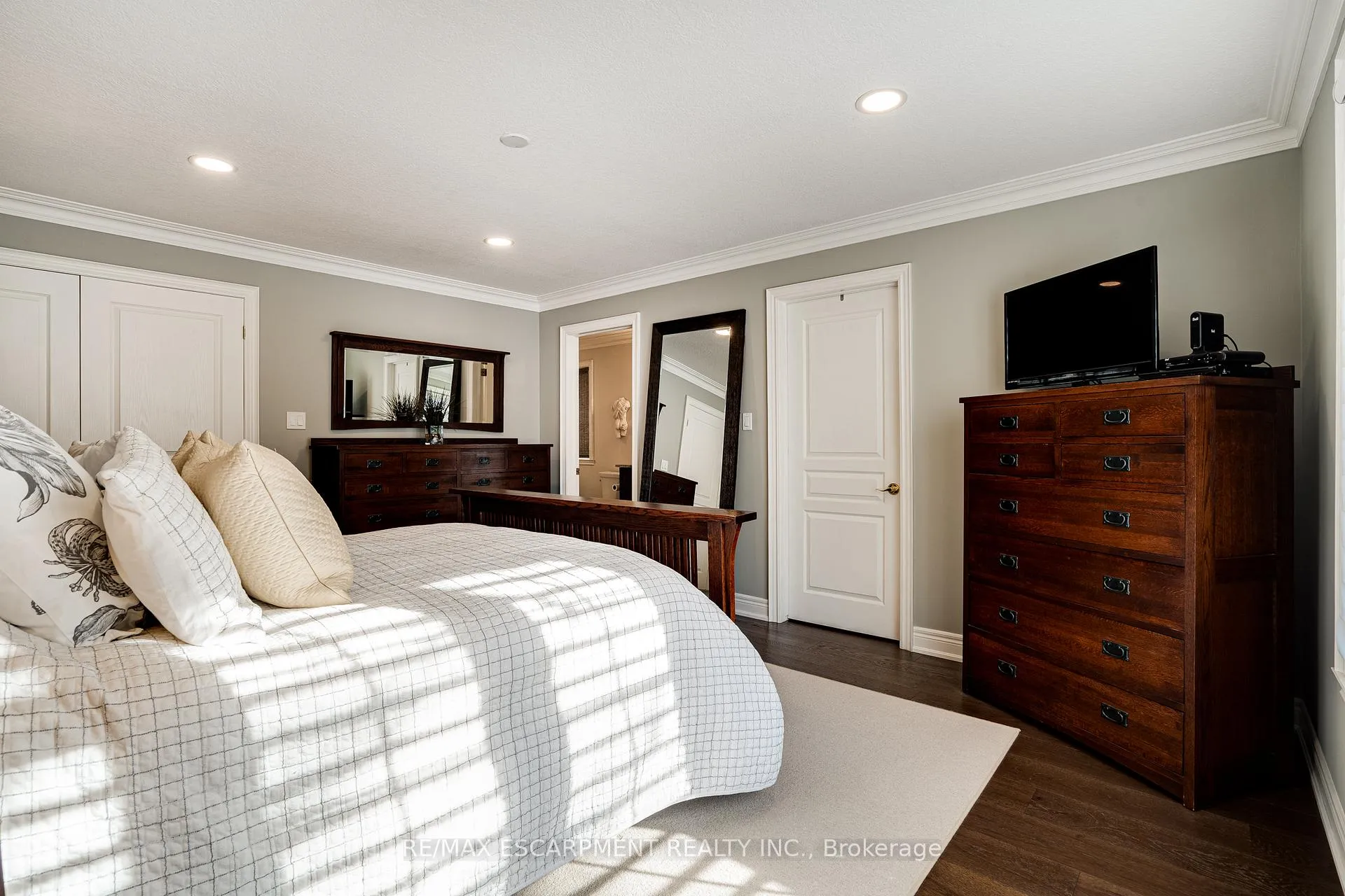 Photo 24 of 148 Foxridge Drive, Hamilton, Ancaster — HOMEH