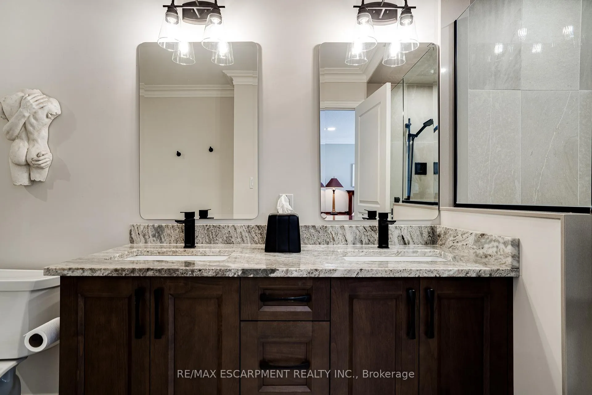 Photo 25 of 148 Foxridge Drive, Hamilton, Ancaster — HOMEH