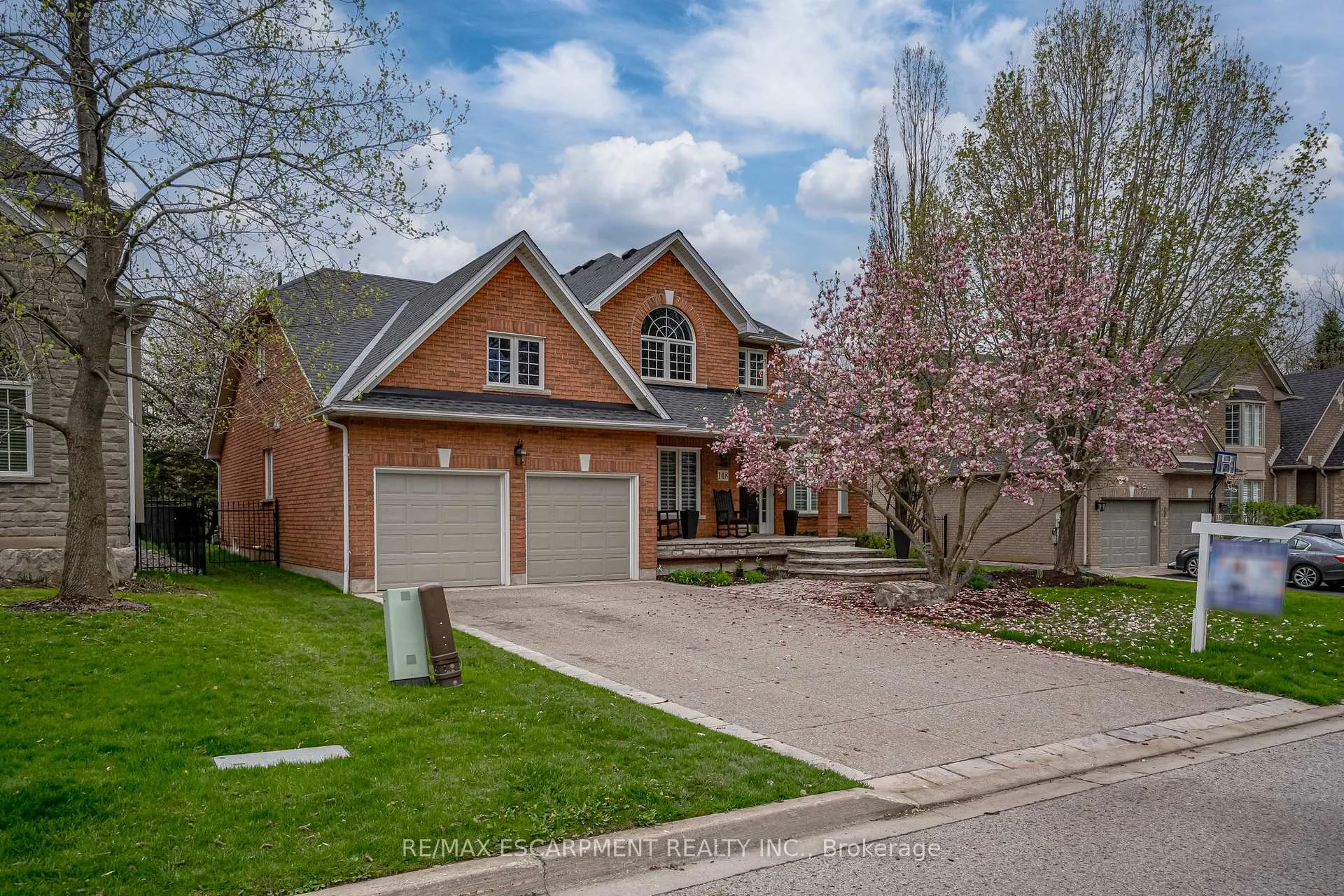 Photo 48 of 148 Foxridge Drive, Hamilton, Ancaster — HOMEH