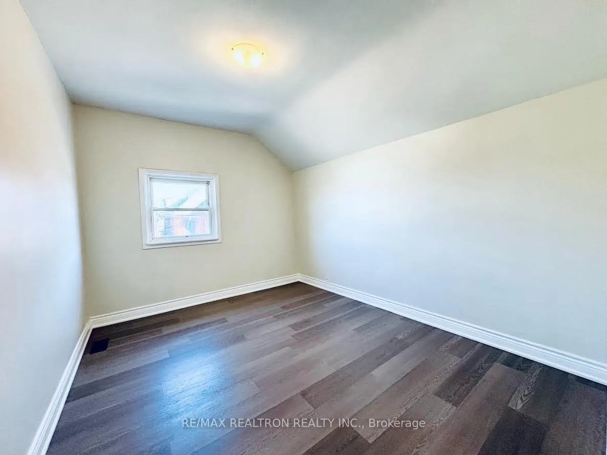 Photo 14 of 83 Magill Street, Hamilton, Strathcona — HOMEH