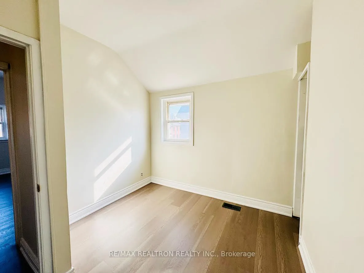 Photo 27 of 83 Magill Street, Hamilton, Strathcona — HOMEH