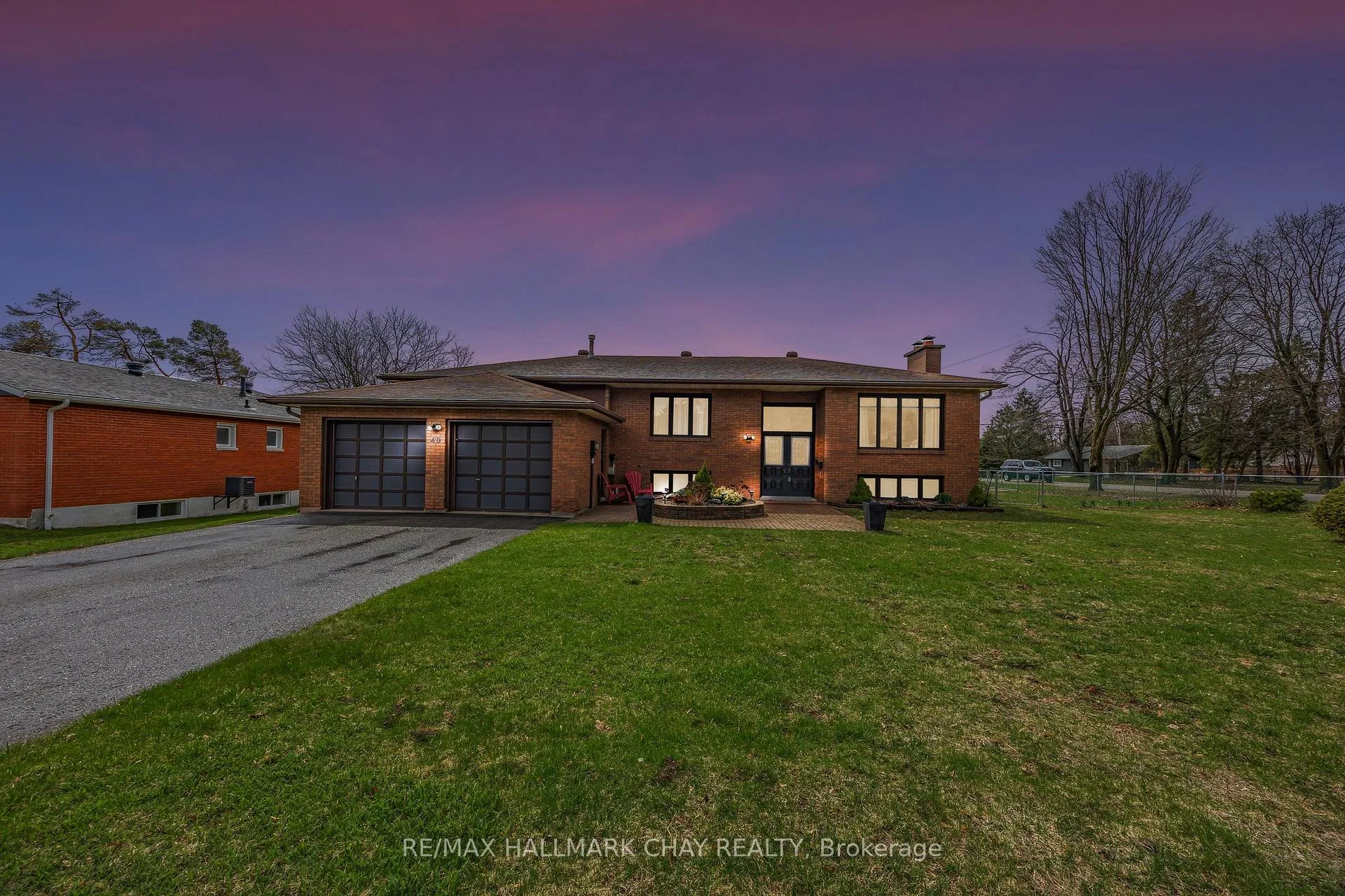 Photo 2 of 40 Idlewood Drive, Springwater, Midhurst — HOMEH