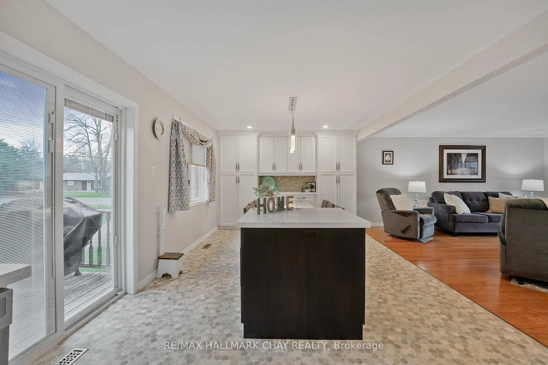 Photo 9 of 40 Idlewood Drive, Springwater, Midhurst — HOMEH