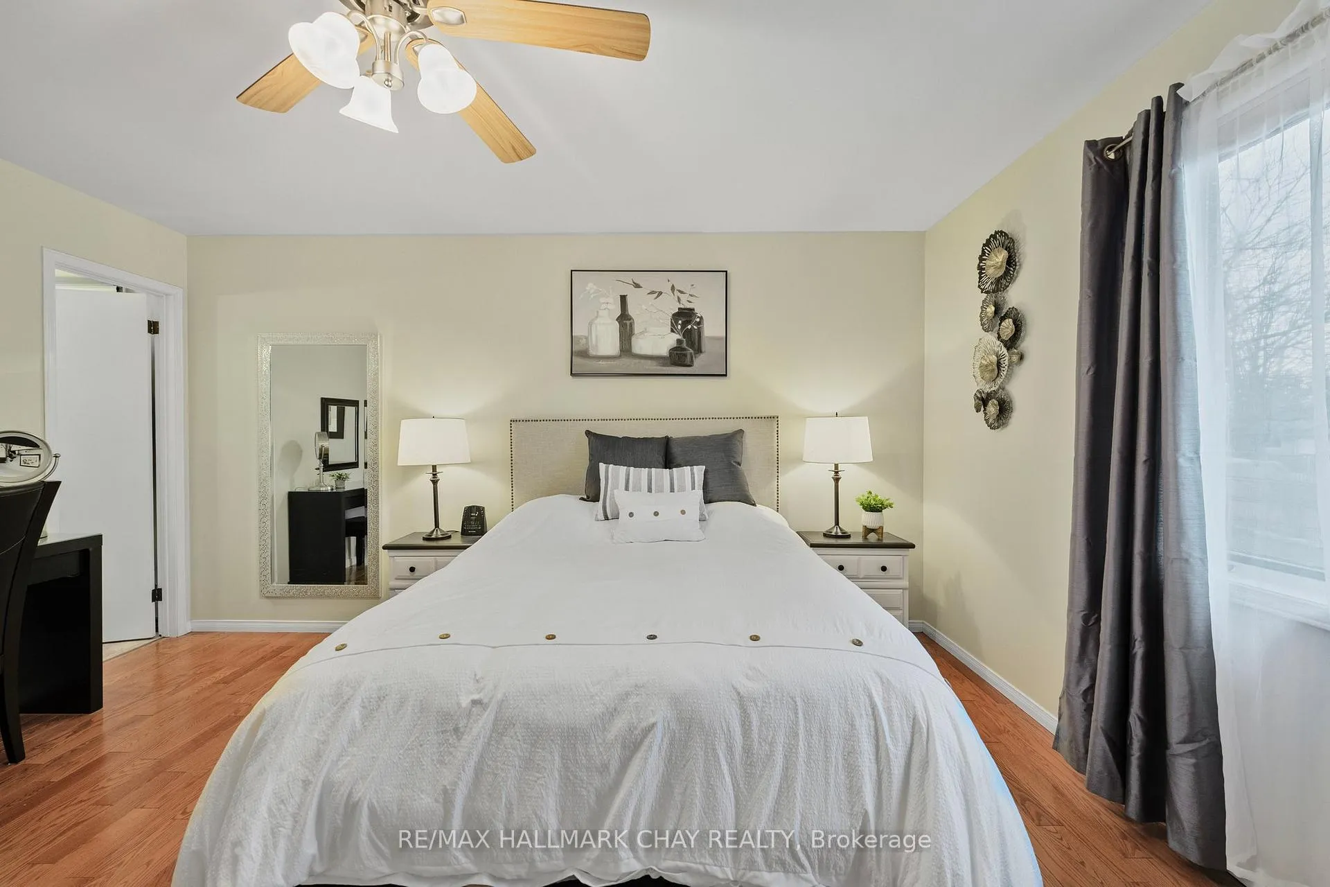 Photo 18 of 40 Idlewood Drive, Springwater, Midhurst — HOMEH