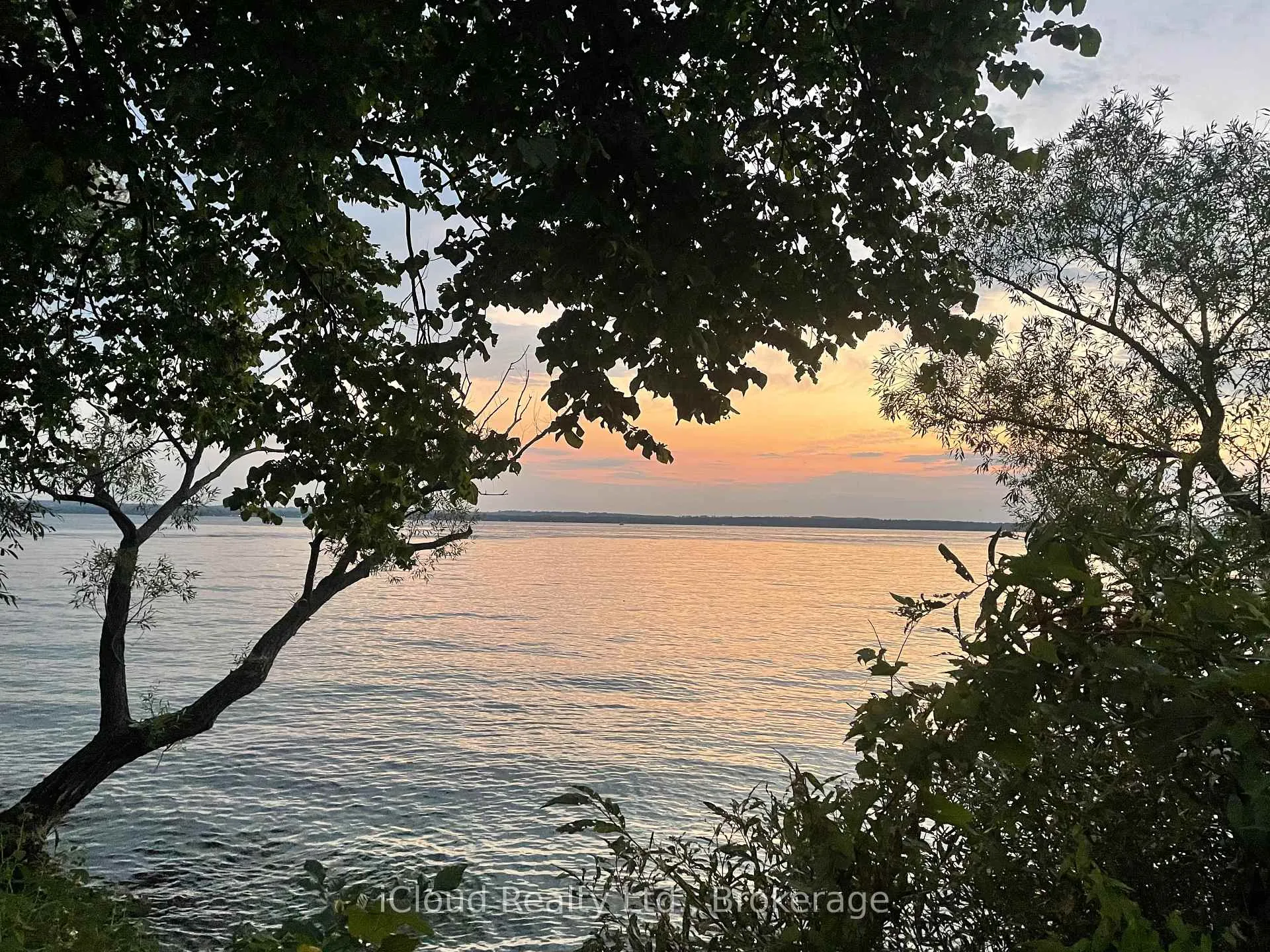 Photo 3 of 3 Davy Point Circle, Georgina, Historic Lakeshore Communities — HOMEH